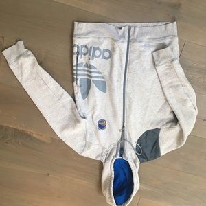 Men’s Adidas Warriors sweatshirt